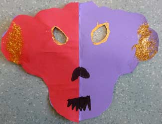 masque en papier bicolore