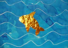 le petit poisson d'or sur fond à l'encre