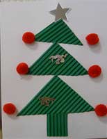 carte de Noël avec un sapin de Noël en carton ondulé