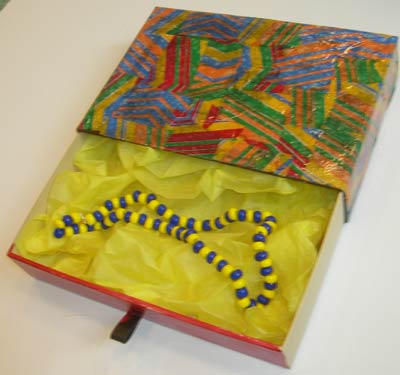 boite à bijoux avec papier décopatch et peinture acrylique